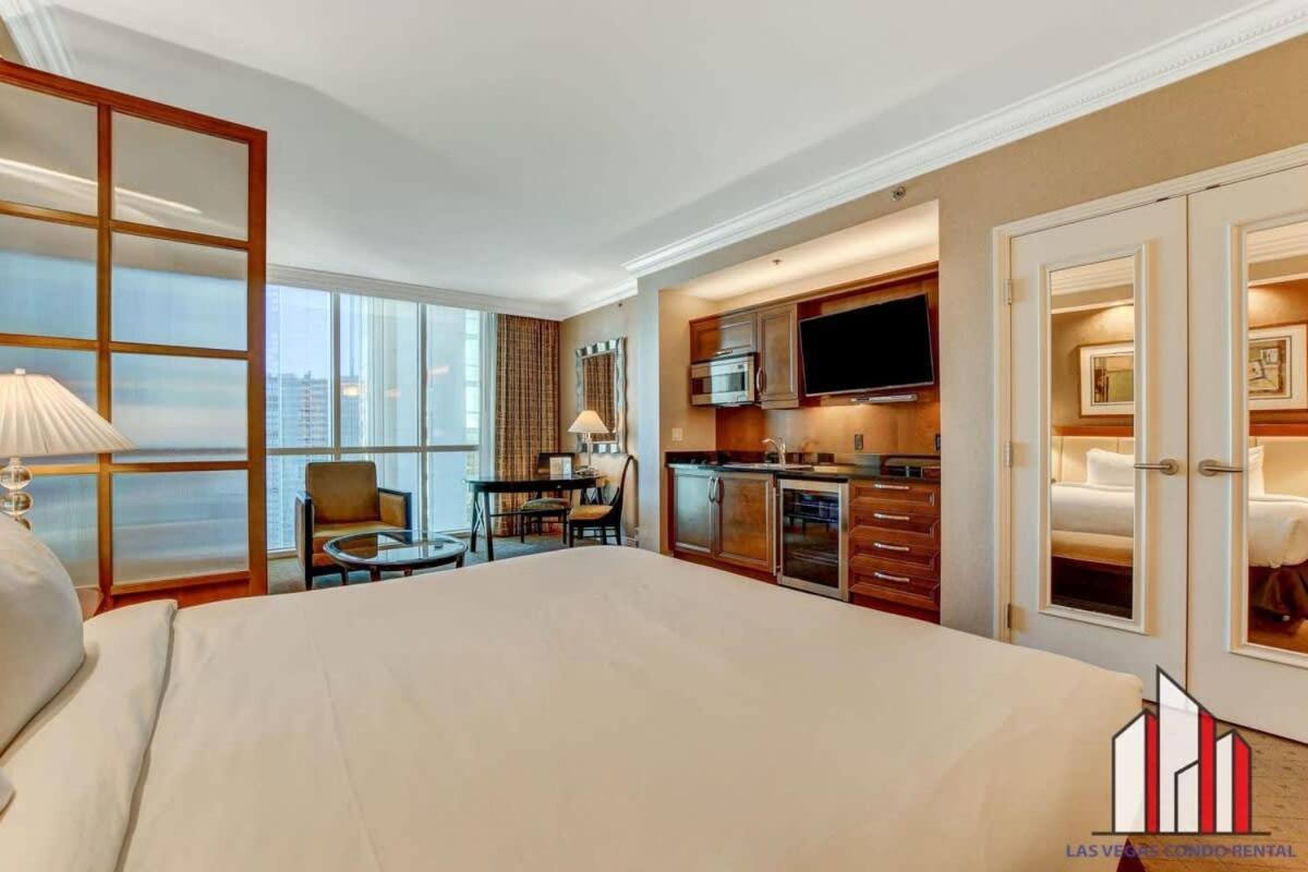 Mgm Signature-23-719 Strip View Jacuzzi Studio Λας Βέγκας Εξωτερικό φωτογραφία